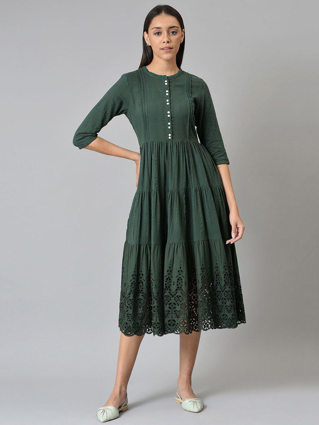 w green midi dress