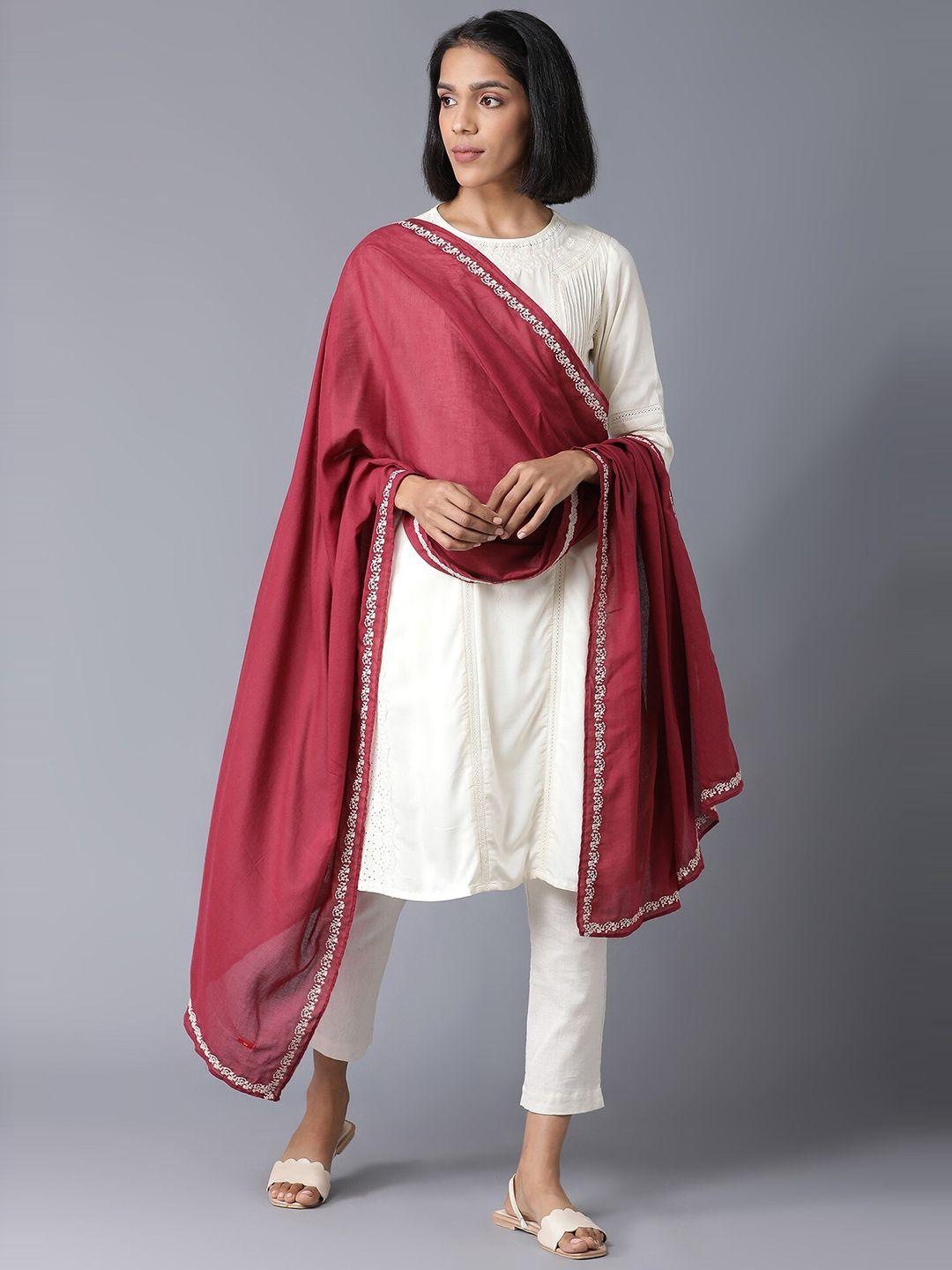 w off white & maroon cotton dupatta with thread work