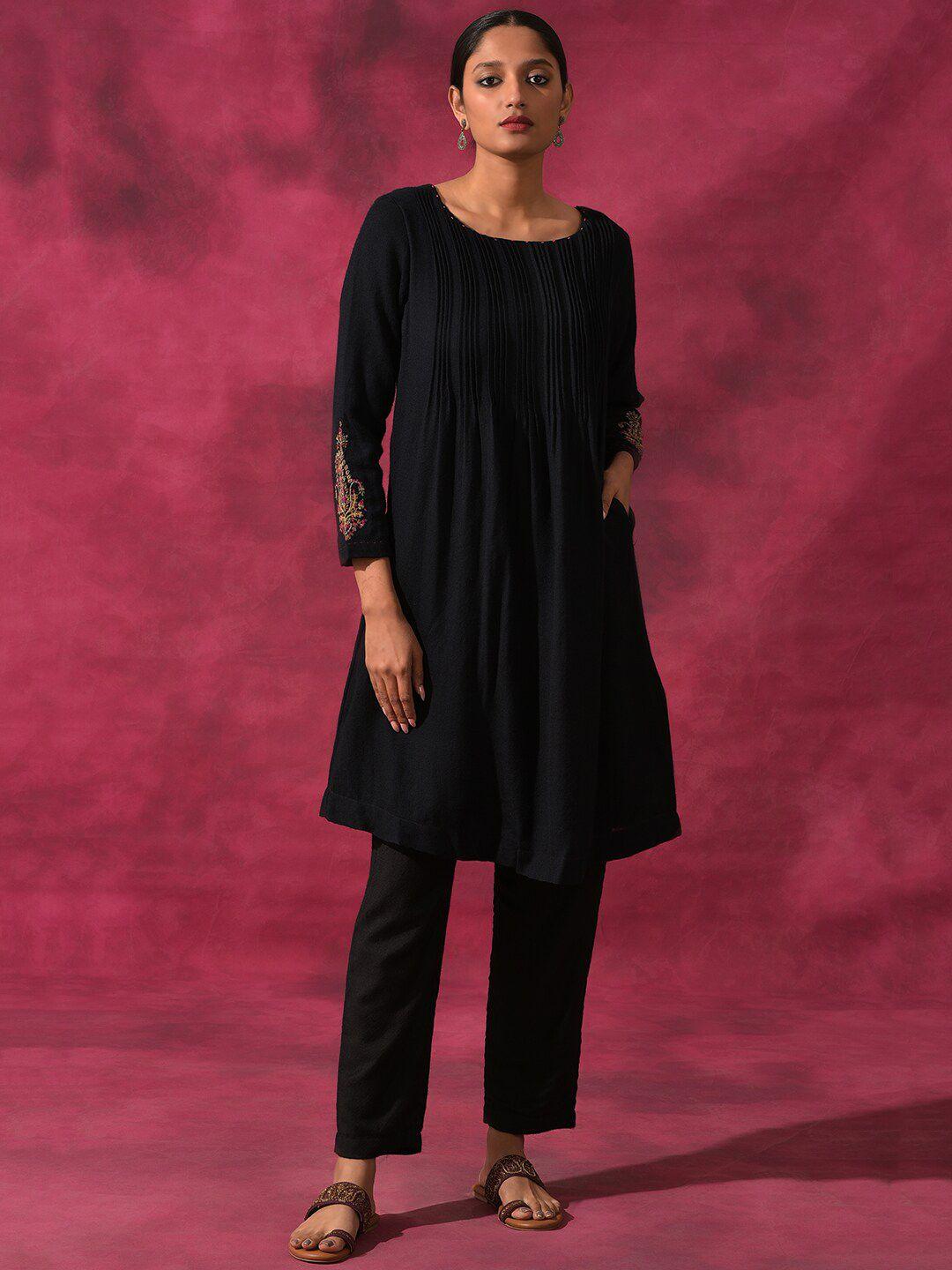 w sequinned pure wool kurta with trousers