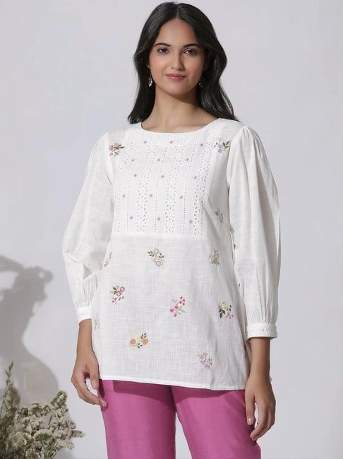 w white cotton embroidered top