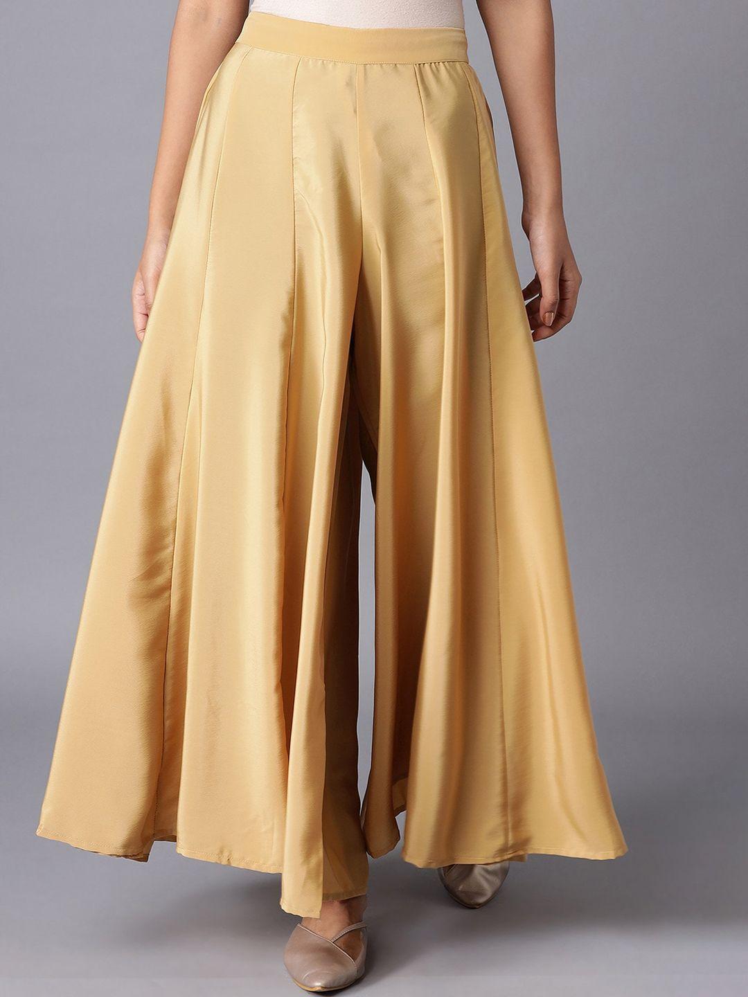 w women gold-toned flared pleated parallel trousers