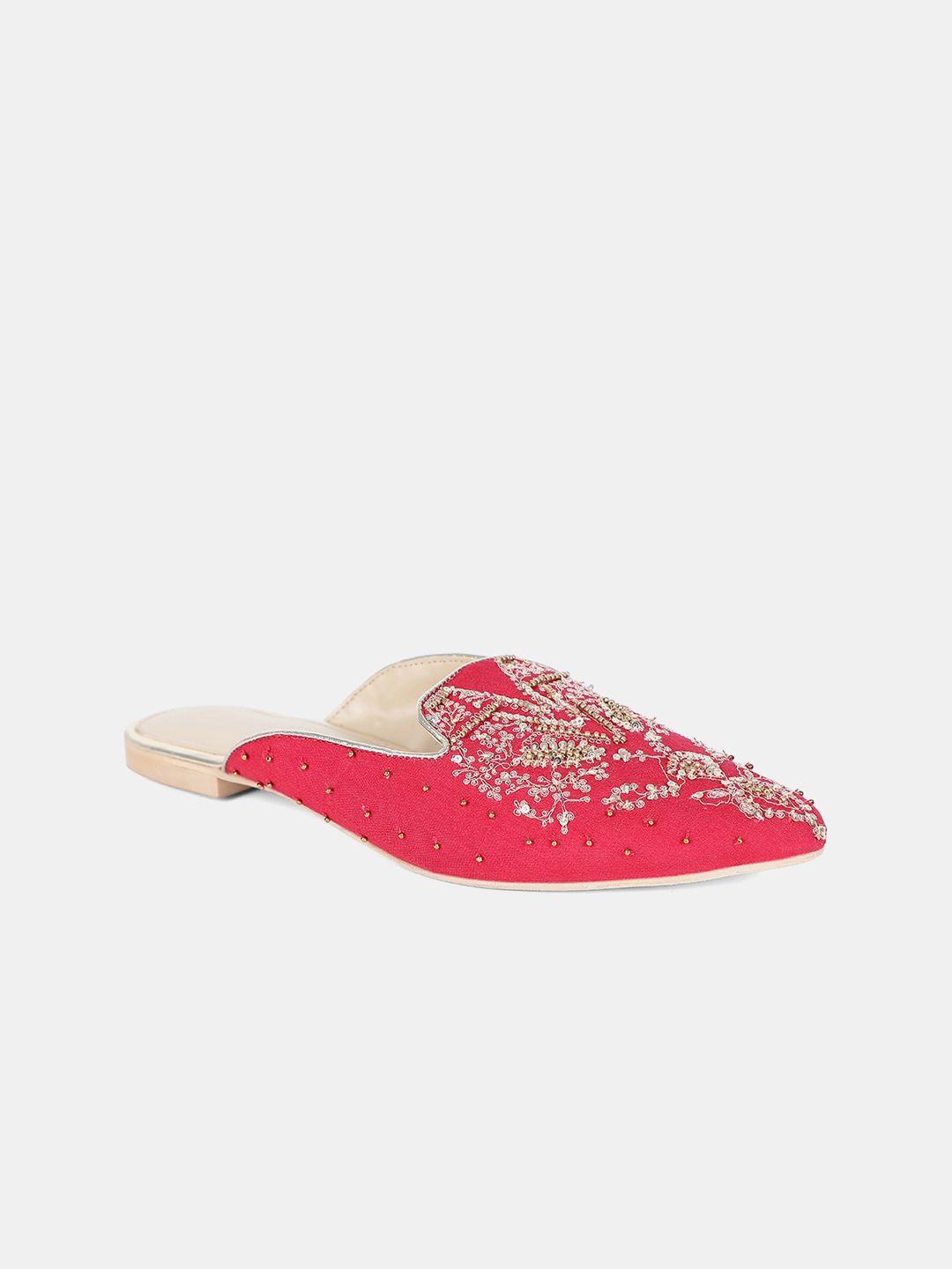 w women magenta embellished fabric mules