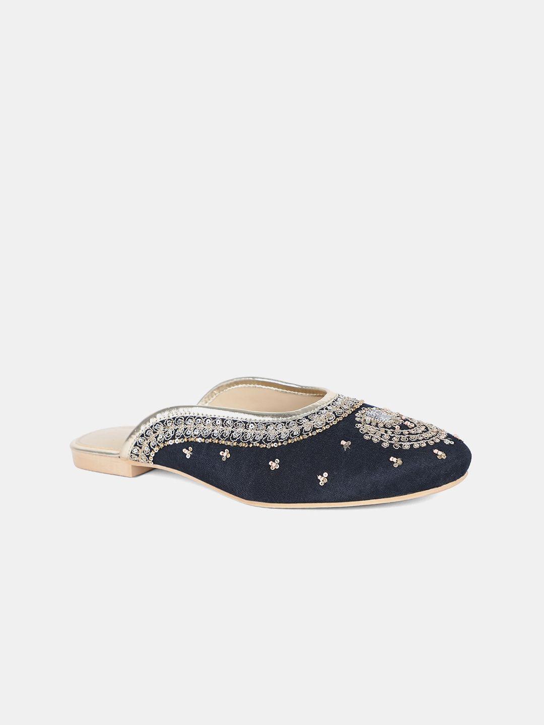 w women navy blue embellished fabric mojaris