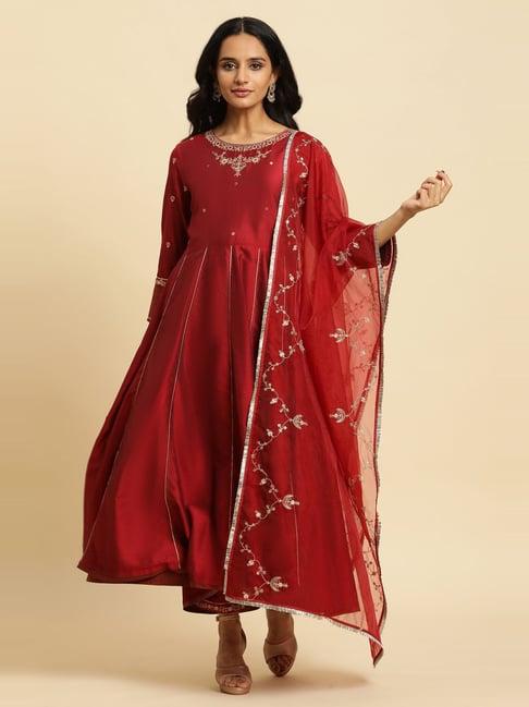 w women red festive solid rayon kurta with straight pant & dupatta