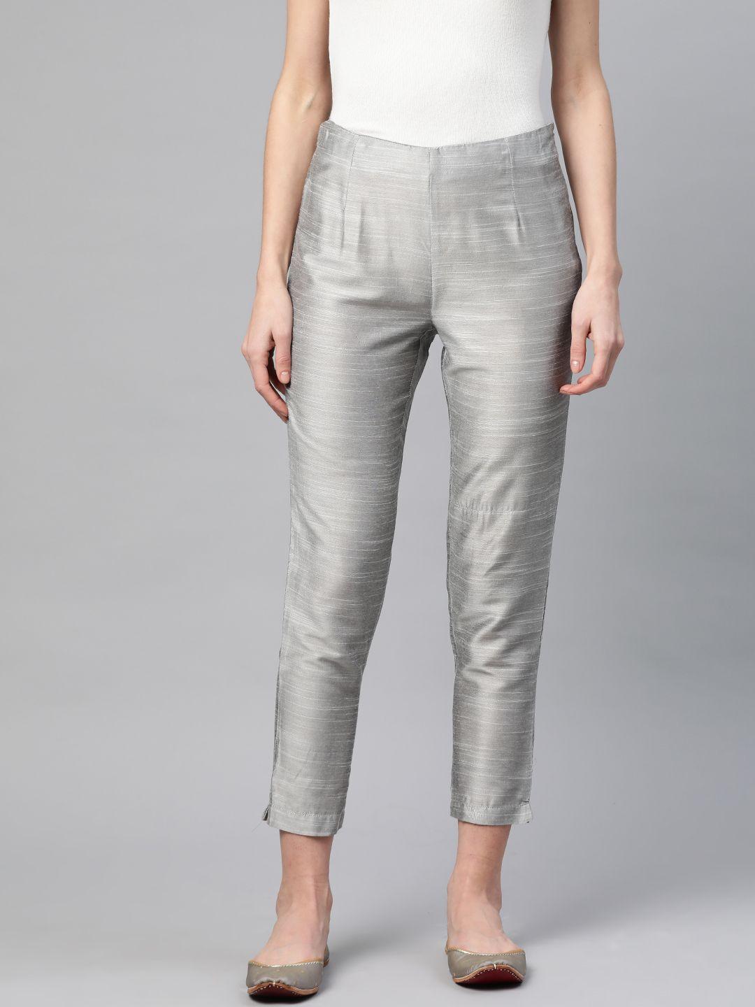 w women silver solid cropped regular trousers