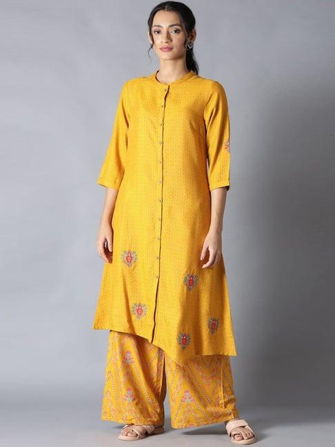 w women yellow floral print rayon a-line kurta with parallel pant