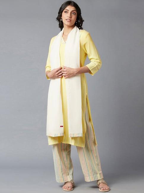 w women yellow geometric print rayon kurta with parallel pant & dupatta