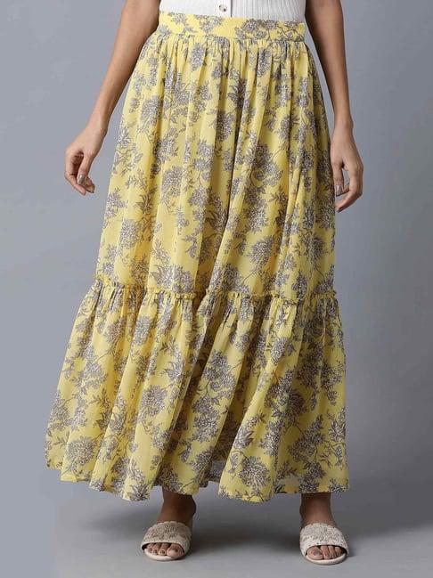 w yellow printed skirt
