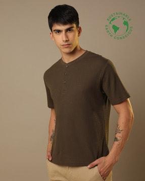 wafle henley-neck t-shirt