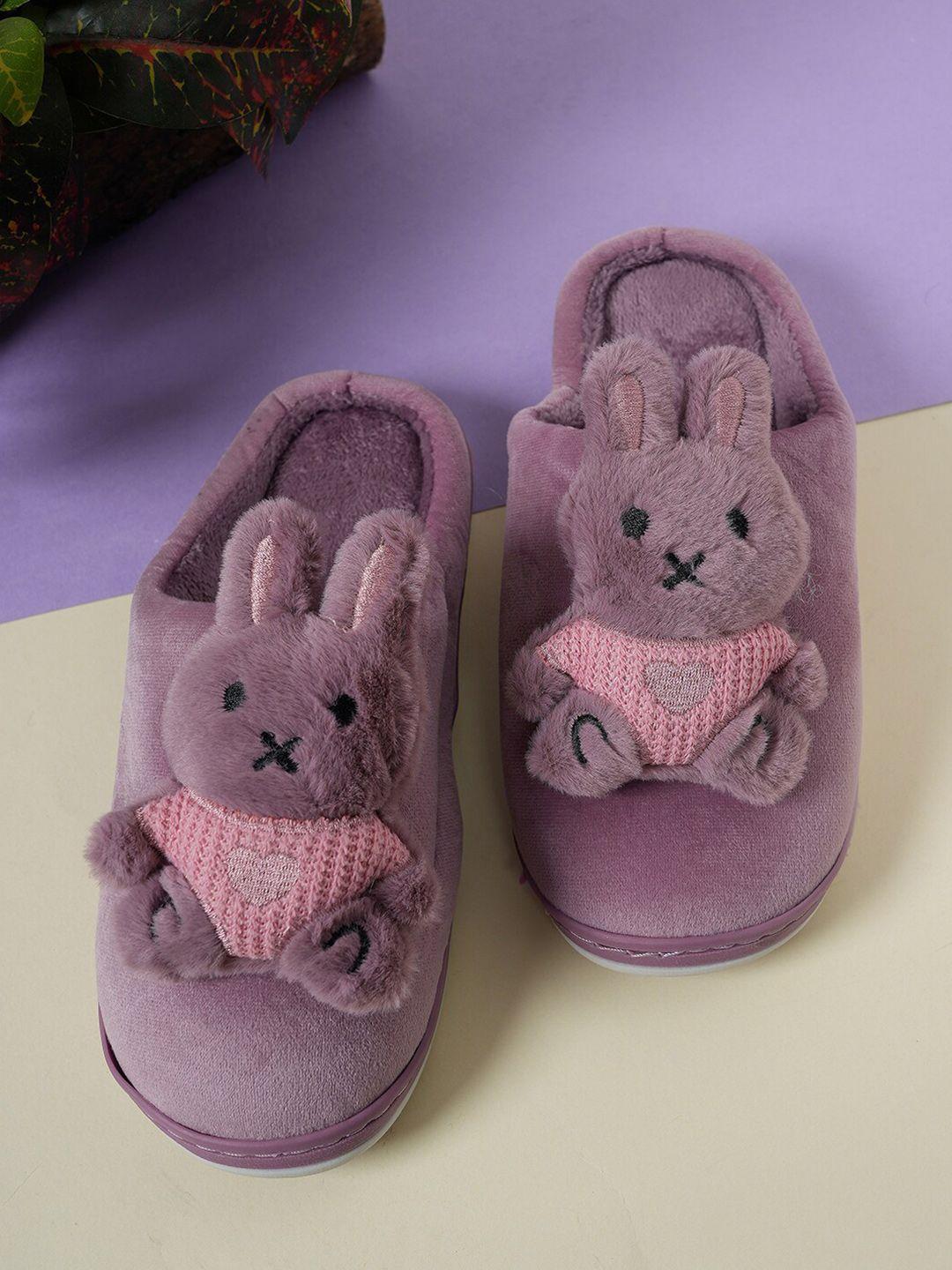 walkfree women self design fur durable room slippers