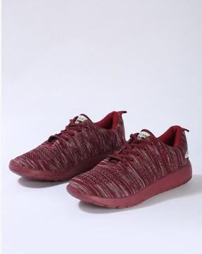 washable mesh lace-up sports shoes