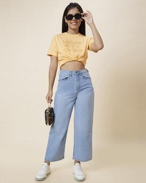 washed boyfriend jeans with insert pockets