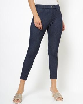 washed skinny jeans with insert pcokets
