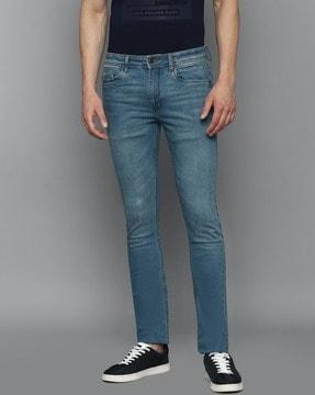 washed slim jeans