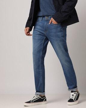 washed slim tapered fit jeans