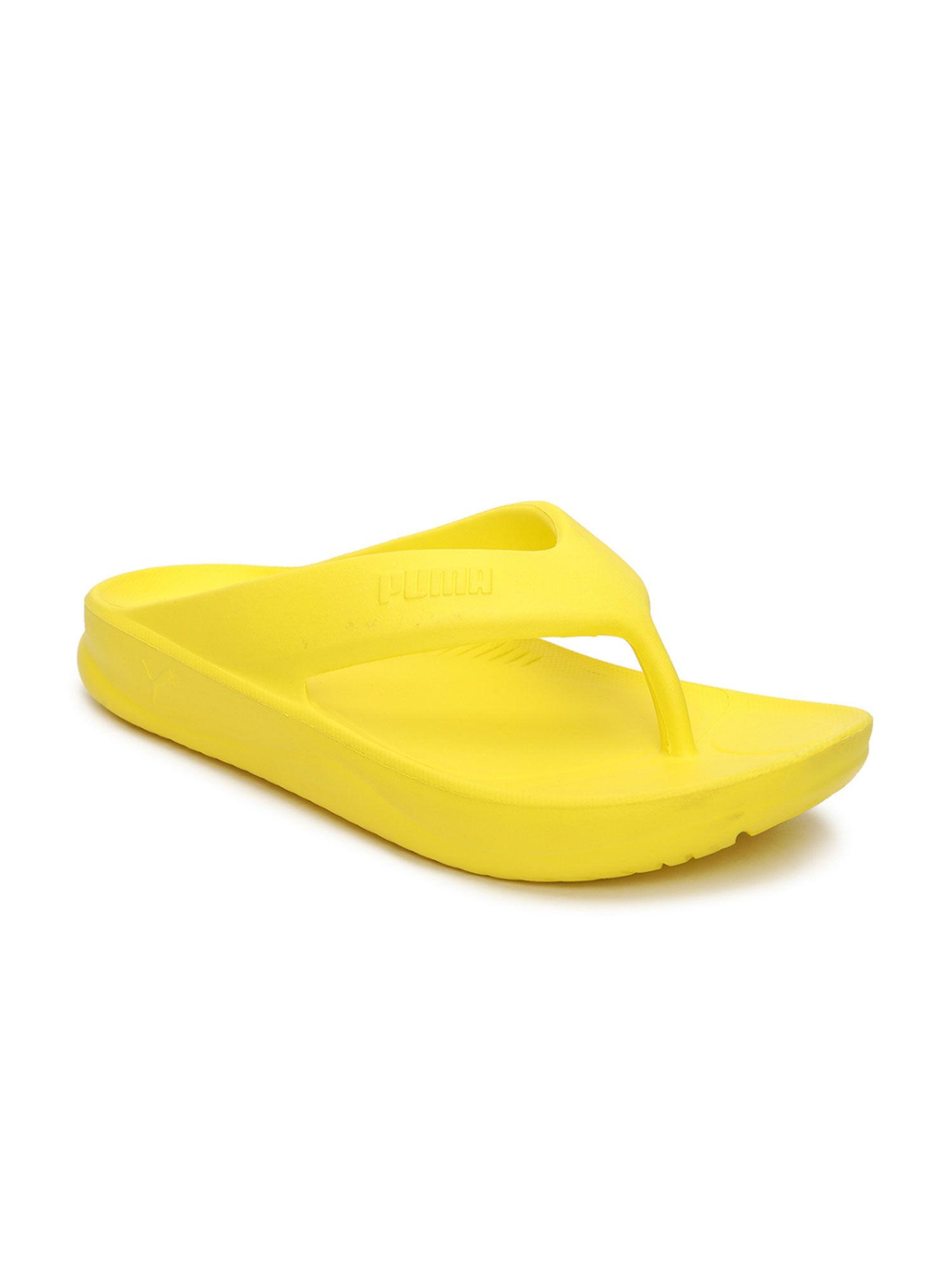 wave flip yellow casual flipflops