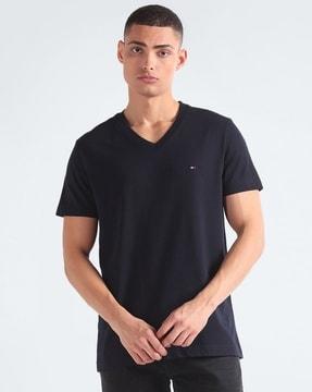 wcc essential cotton v-neck t-shirt