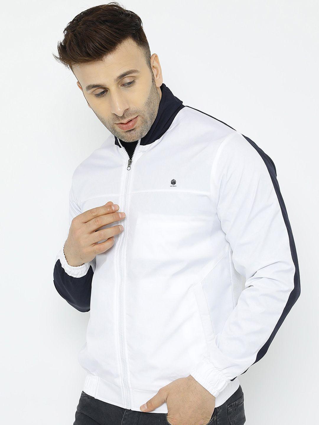 well quality colourblocked lightweight dri-fit sporty jacket