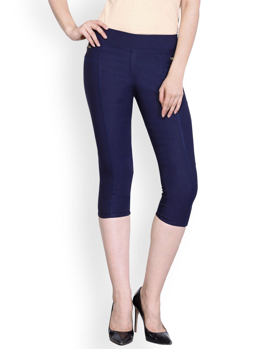 westwood women navy blue solid tight fit capris