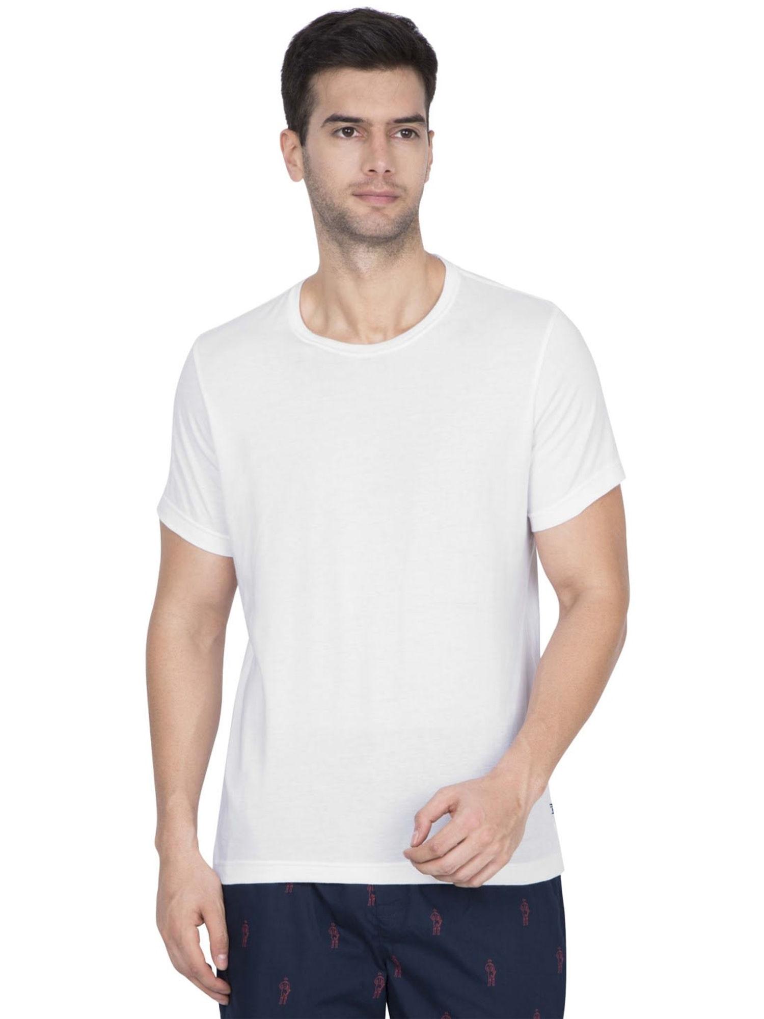white inner t shirt