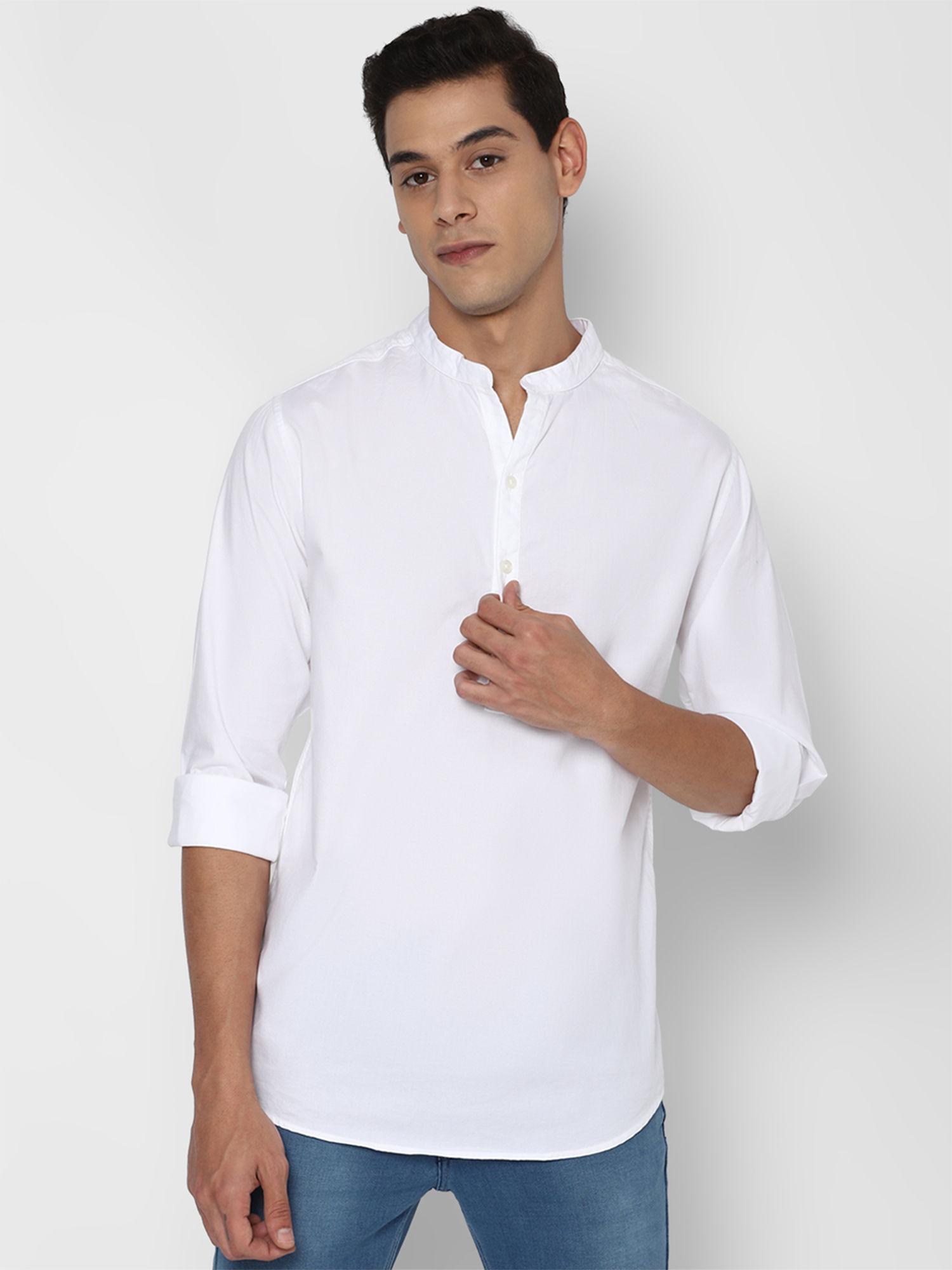 white solid slim-fit shirt