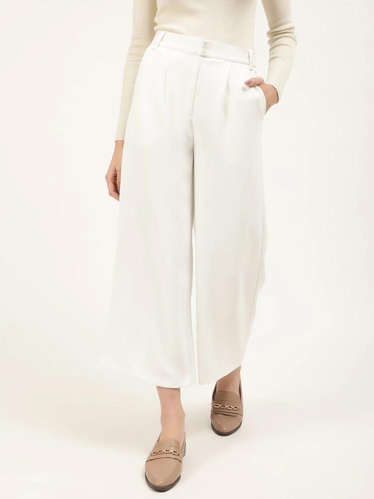 white straight fit solid trouser