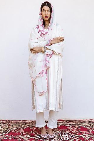 white straight kurta set in raw silk