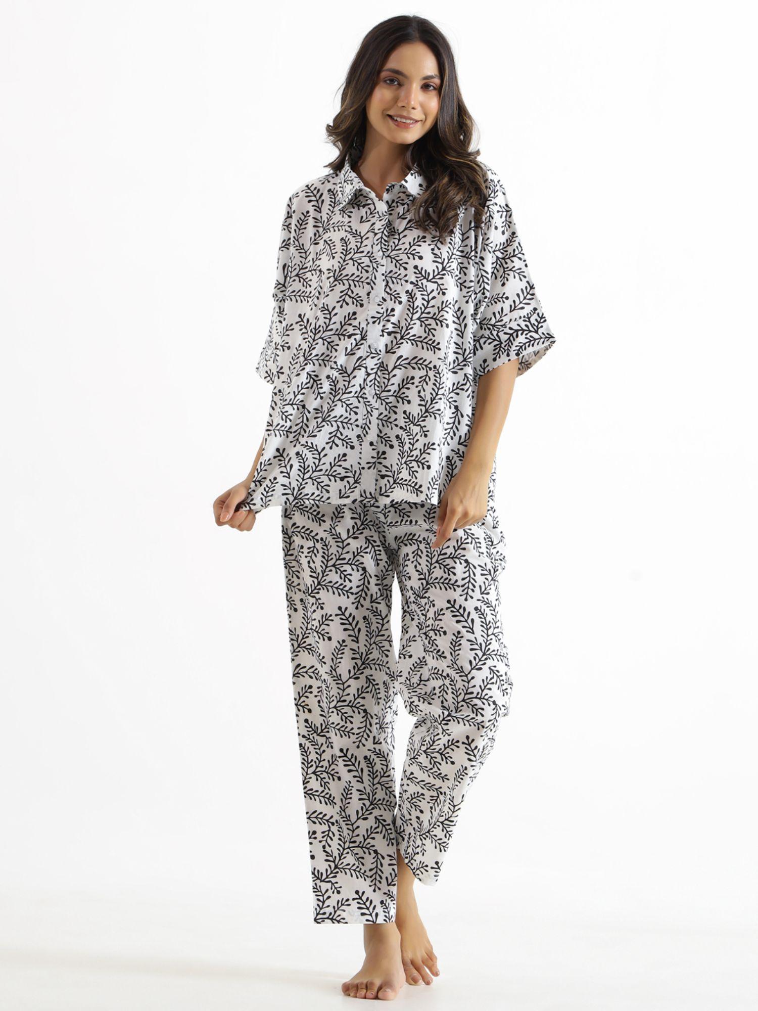 white color printed women pure cotton shirt & pyjama night suit (set of 2)
