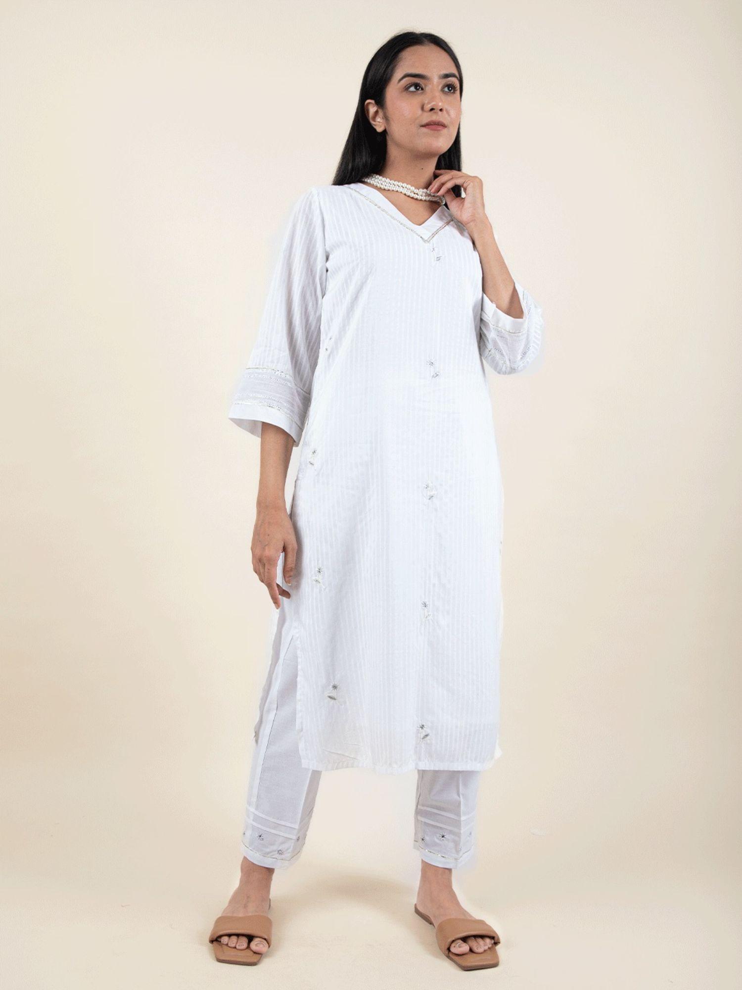white embroidered cotton kurta paired with matching pant (set of 2)