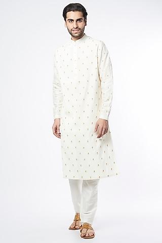 white floral embroidered kurta set