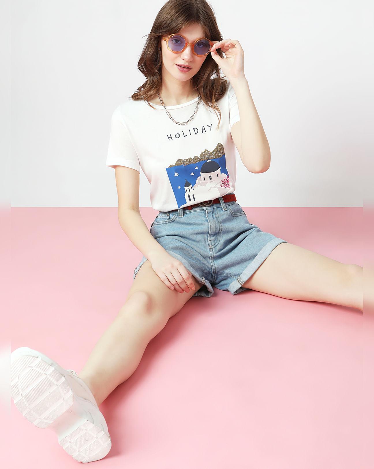 white graphic print t-shirt