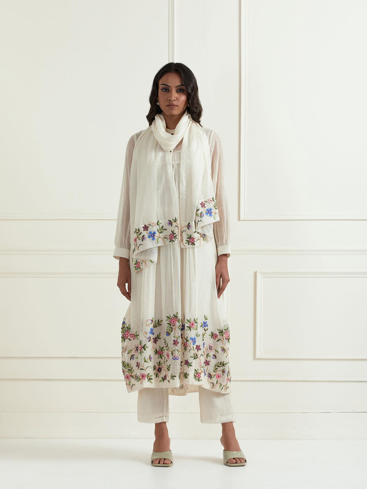 white hand embroidered chanderi kurta with pants & dupatta (set of 3)