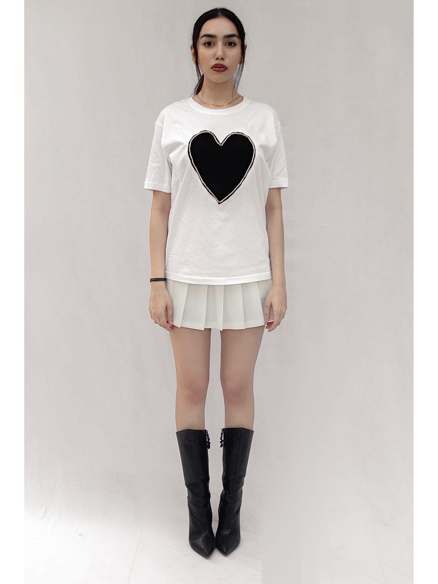 white heart t-shirt