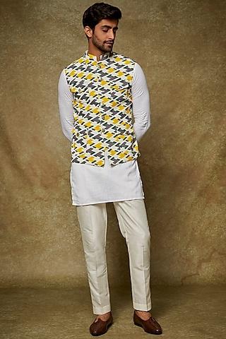 white jacquard printed bundi jacket