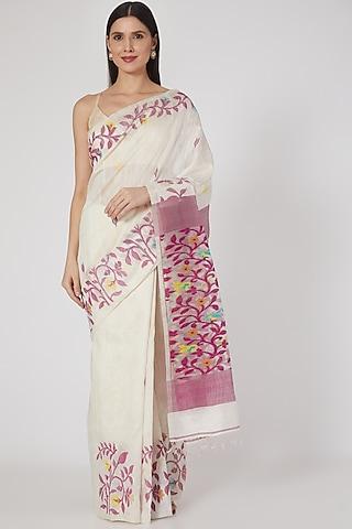 white jamdani saree set with motifs