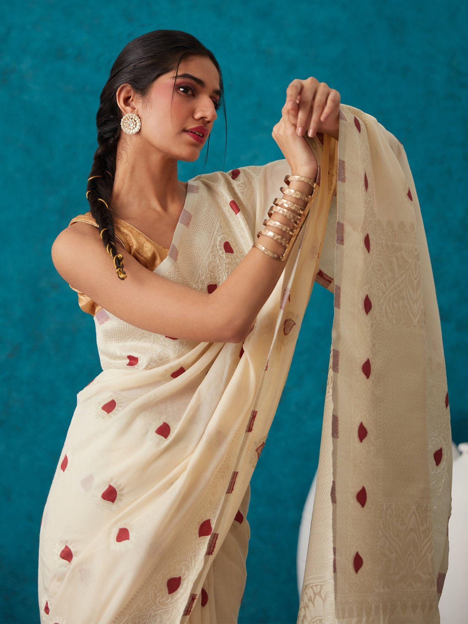 white liva jacquard textured zari saree with unstitched blouse liksar31 (free size)