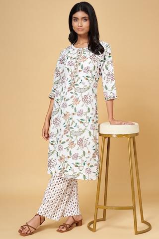 white printed ethnic round neck 3/4th sleeves knee length women regular fit kurta pant set