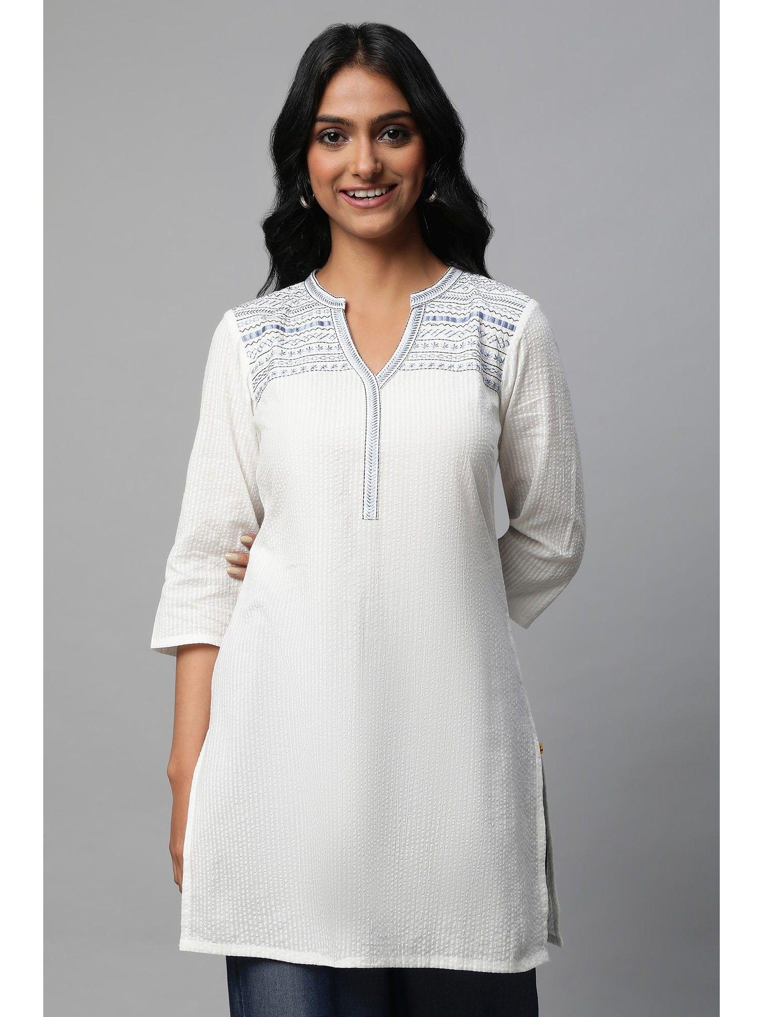 white seer sucker summer kurti