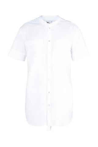 white short sleeves shirt