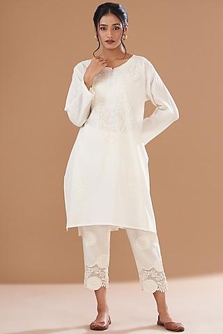 white soft mulmul lucknowi kurta set