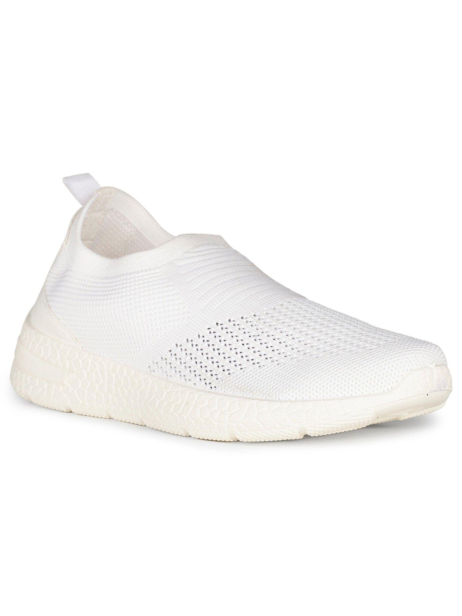 white women slip-on sports shoes