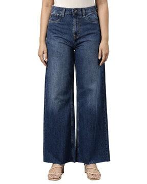 wide jeans with insert pockets