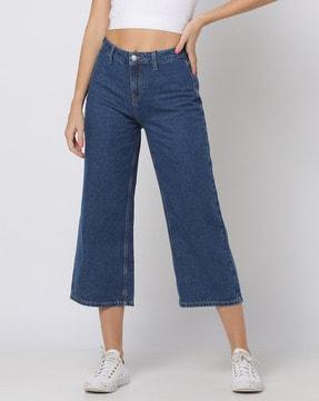 wide-legged cropped jeans