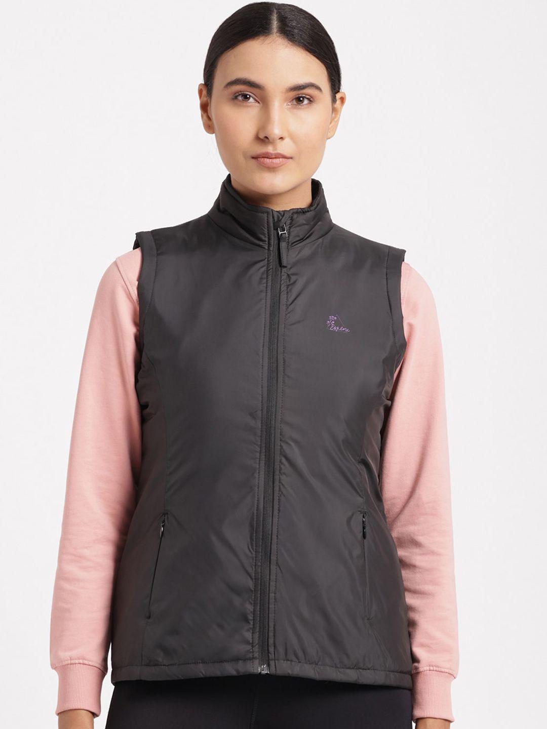 wildcraft women black water resistant running tailored jacket