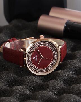 wine dial analogue fashion watch with leather strap for women