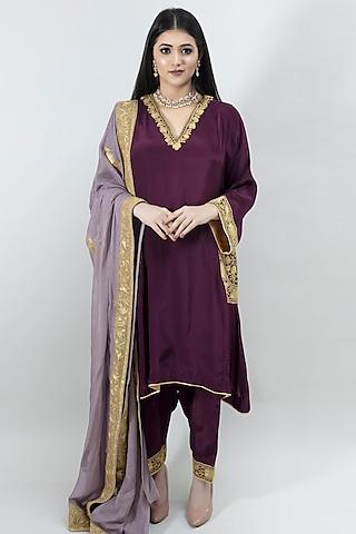 wine embroidered phiran kurta set