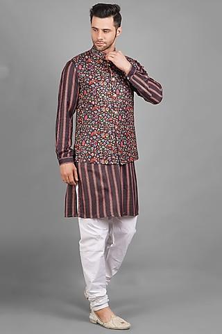 wine printed bundi jacket with kurta set for boys