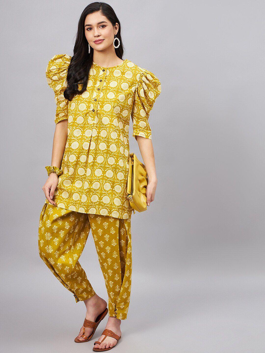 winered ethnic motifs printed pure cotton kurta set