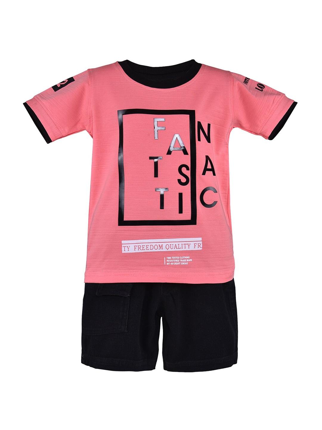 wish karo boys peach-coloured & black printed t-shirt with shorts