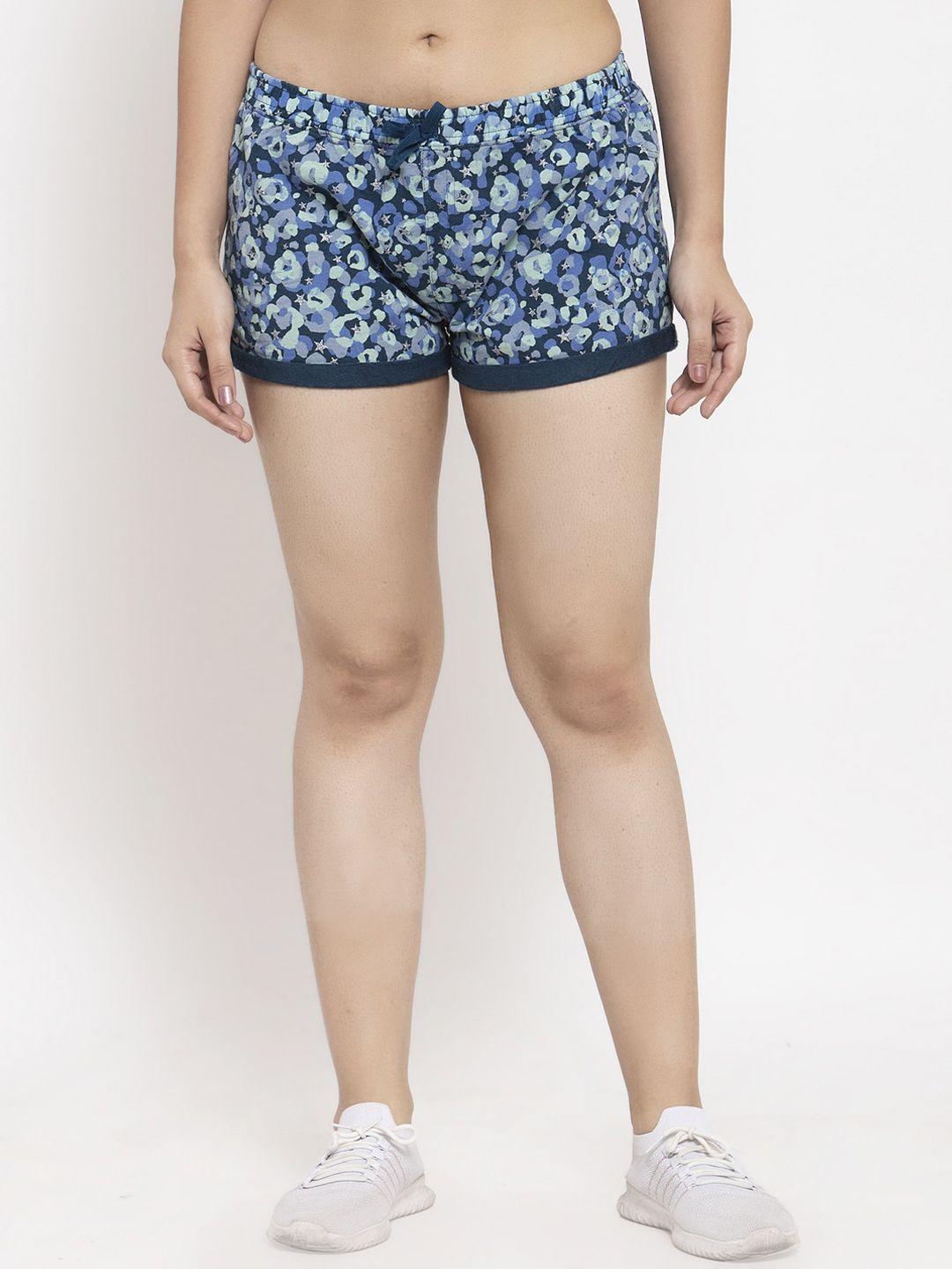 wolfpack women blue & white printed low-rise hot pants